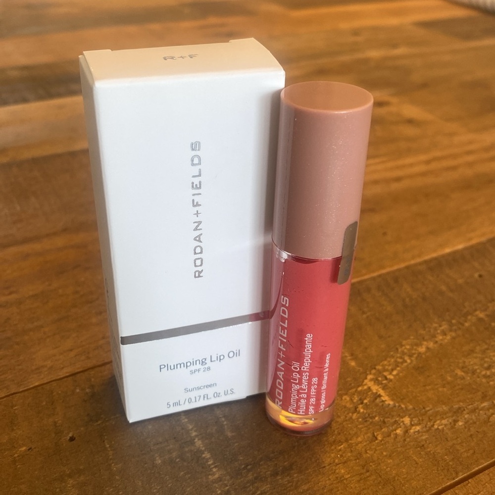 R+F Lip Plumping Oil Coral